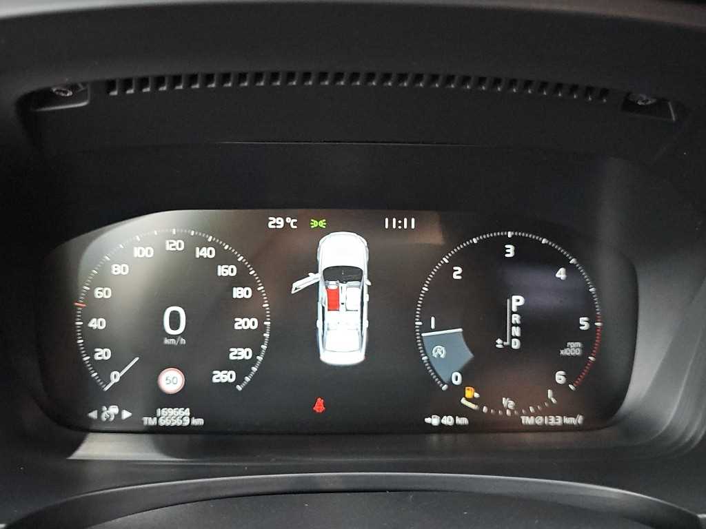 Volvo S90 - Vista 8