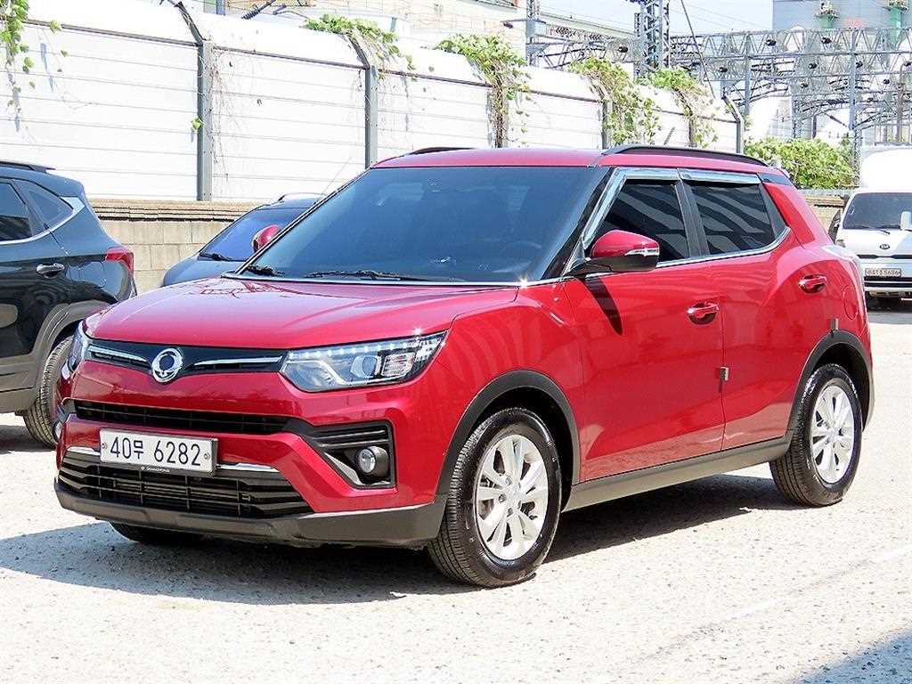 Ssangyong Tivoli - Vista 2