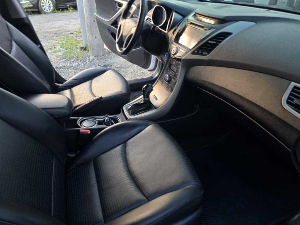HYUNDAI Avante 2014 Blanco - Importación desde Corea - HF Imports Iquique - Foto 18