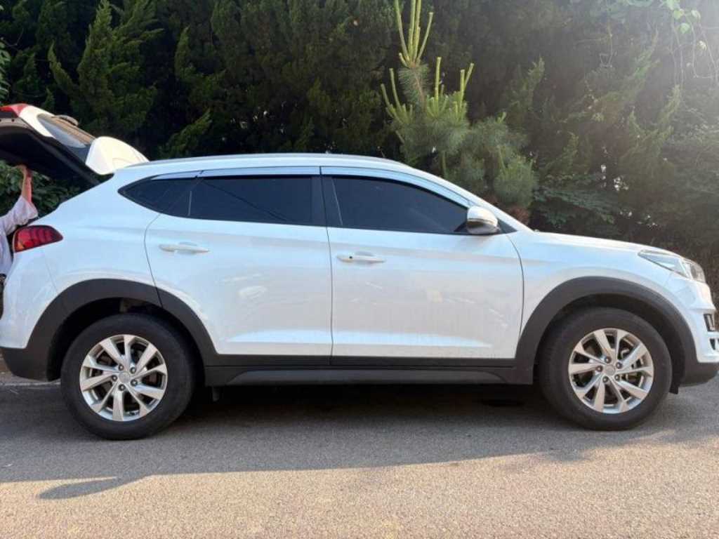 HYUNDAI Tucson - Vista 3