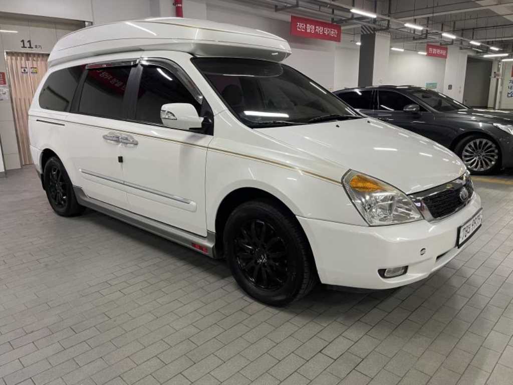 KIA Carnival - Vista 2
