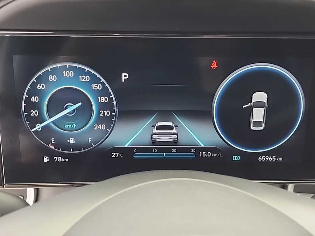 HYUNDAI Avante - Vista 8