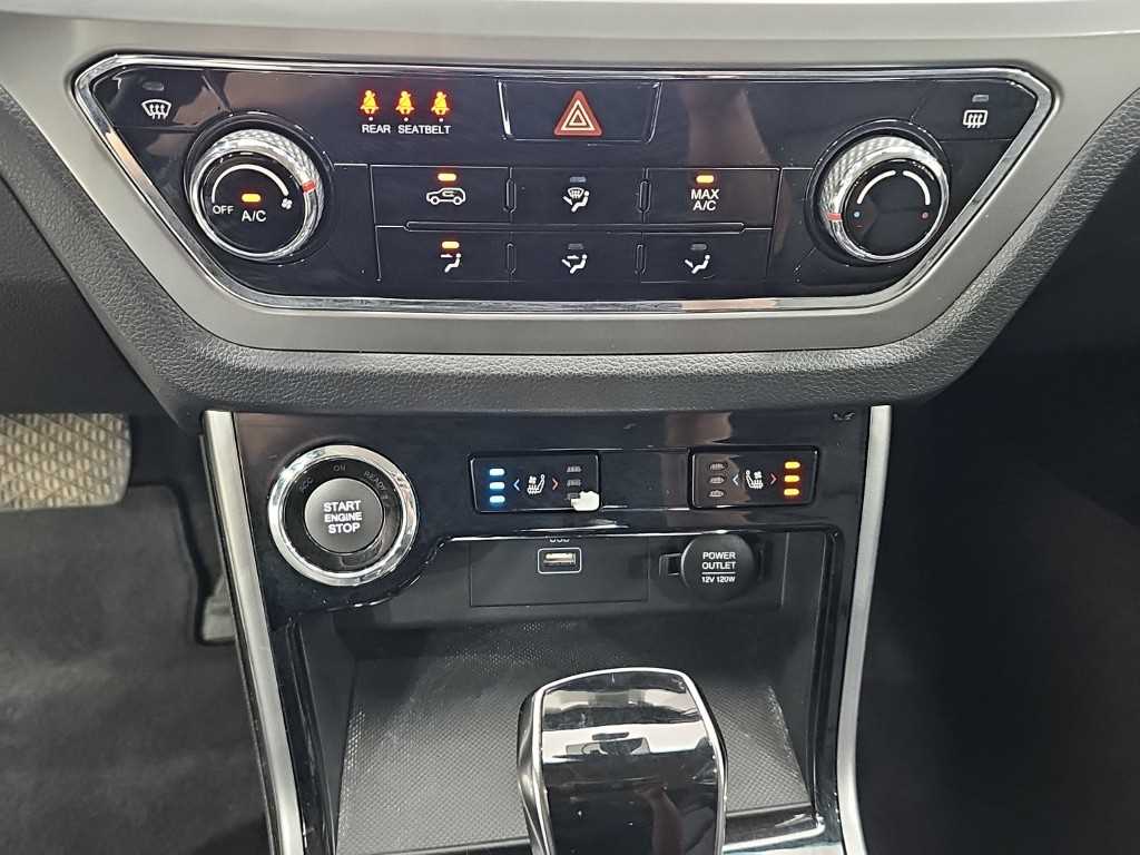 Ssangyong Korando - Vista 12