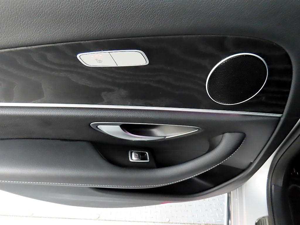 Mercedes Benz E class 2016 Plateado - Importación desde Corea - HF Imports Iquique - Foto 14