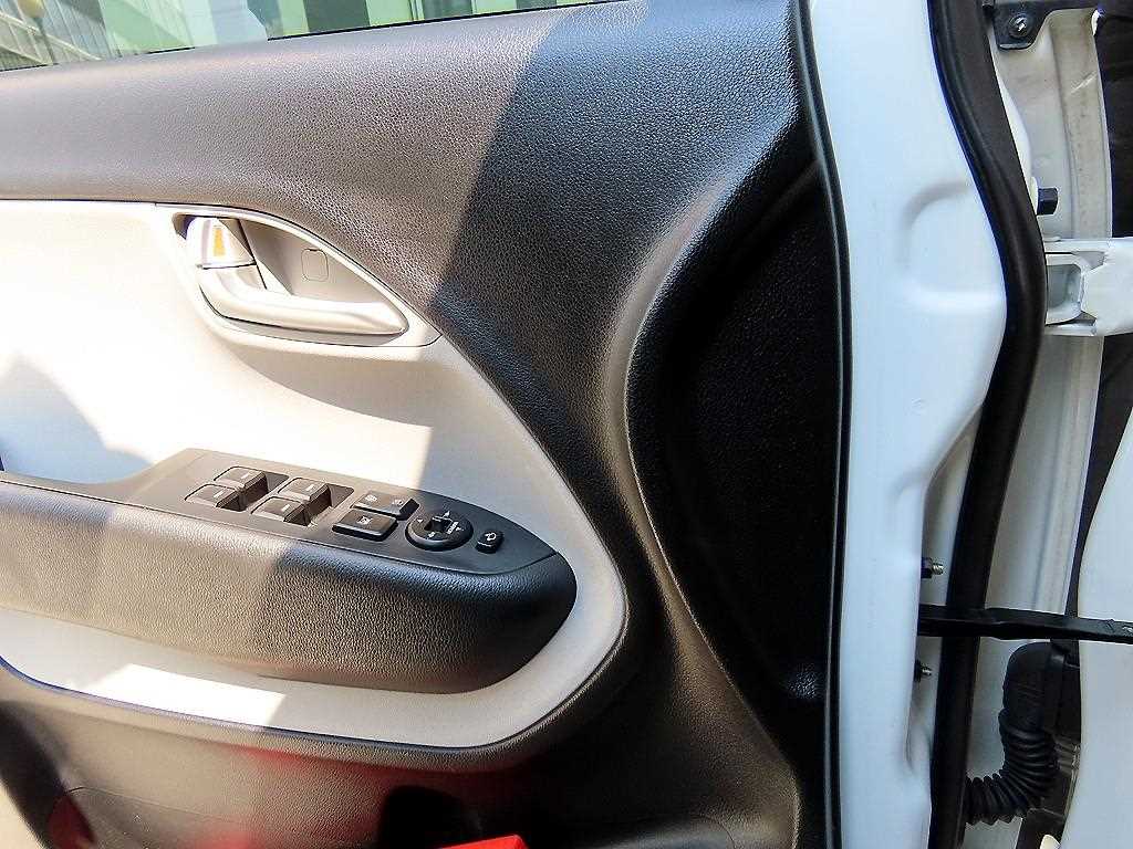 KIA Ray 2022 Blanco - Importación desde Corea - HF Imports Iquique - Foto 13