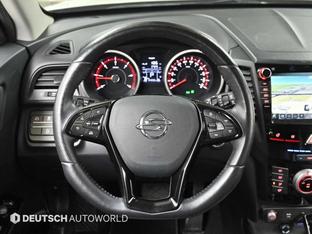 Ssangyong Tivoli 2019 Blanco - Importación desde Corea - HF Imports Iquique - Foto 15