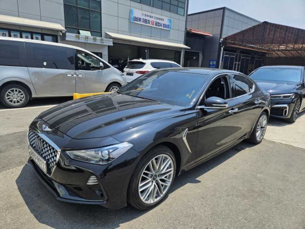 Genesis G70 - Vista 2