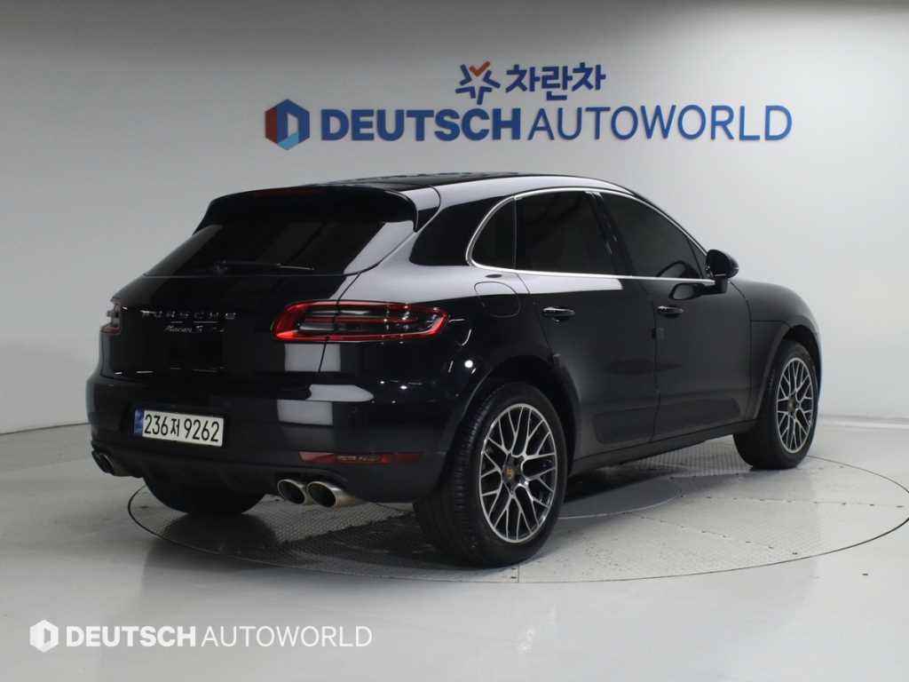 Porsche Macan - Vista 6