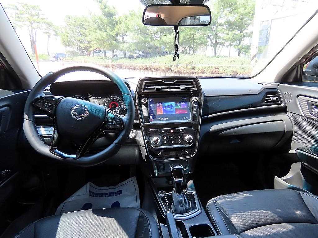Ssangyong Tivoli - Vista 9