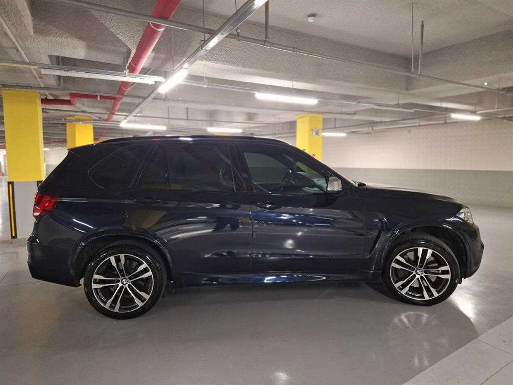 BMW X5 - Vista 6