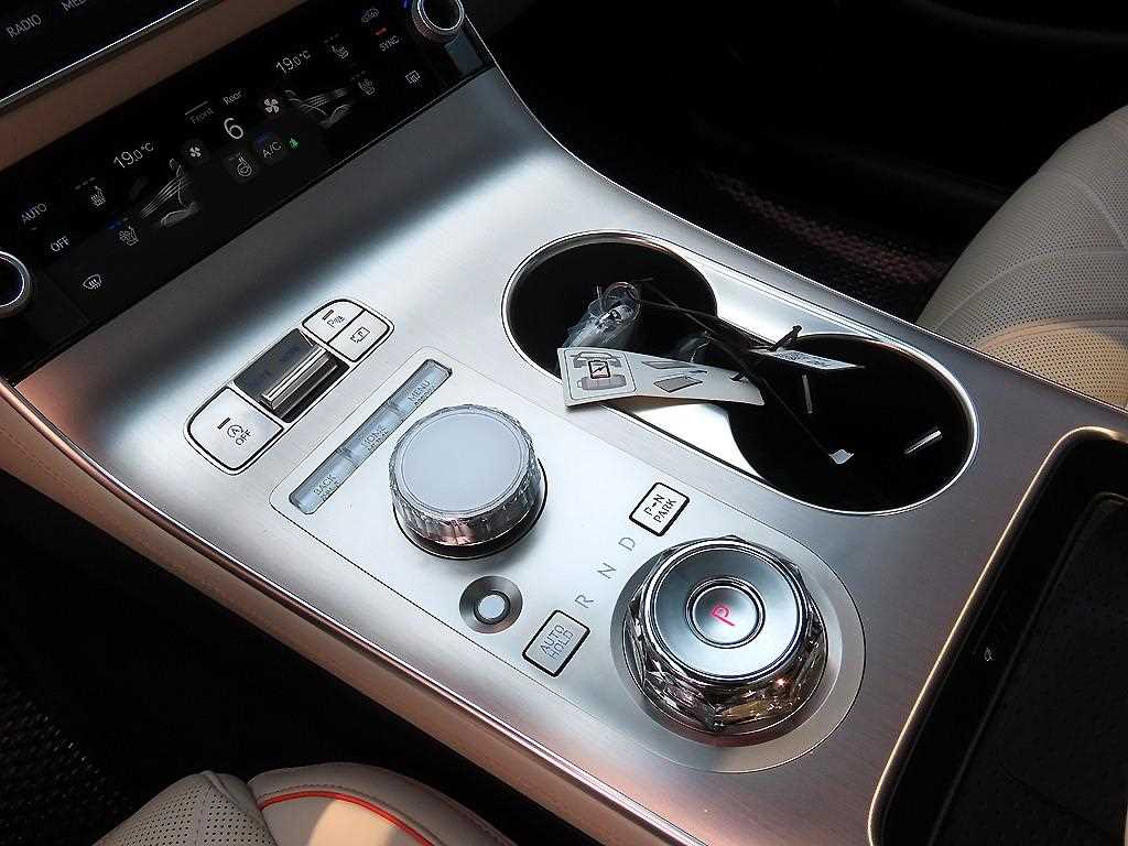 Genesis GV70 2024 Negro - Importación desde Corea - HF Imports Iquique - Foto 13