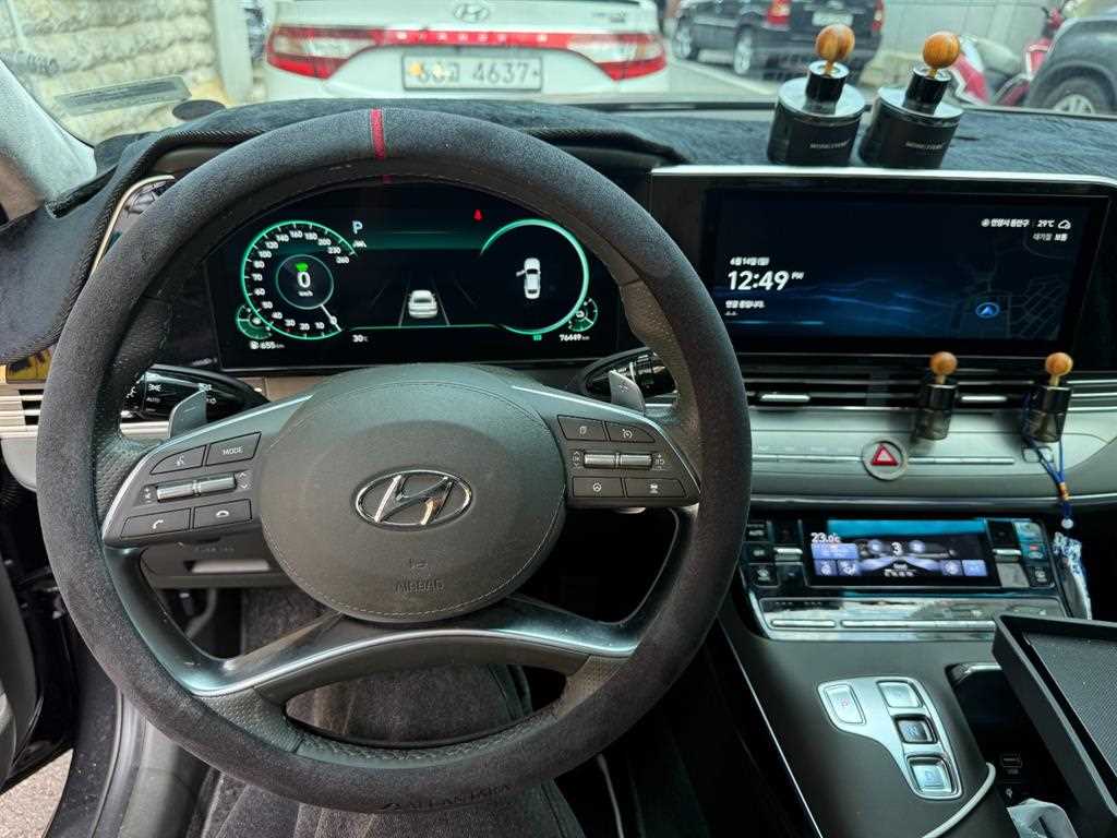 HYUNDAI Grandeur - Vista 10