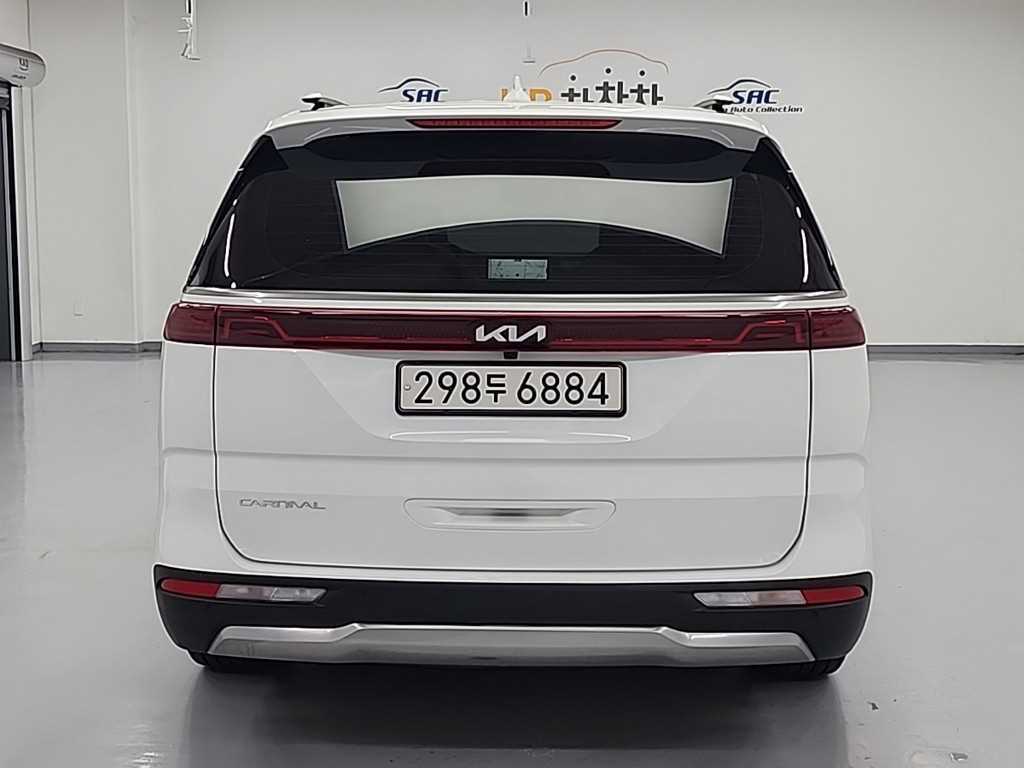 KIA Carnival - Vista 6