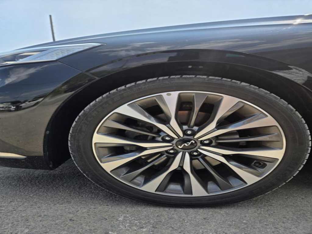 KIA K8 - Vista 11
