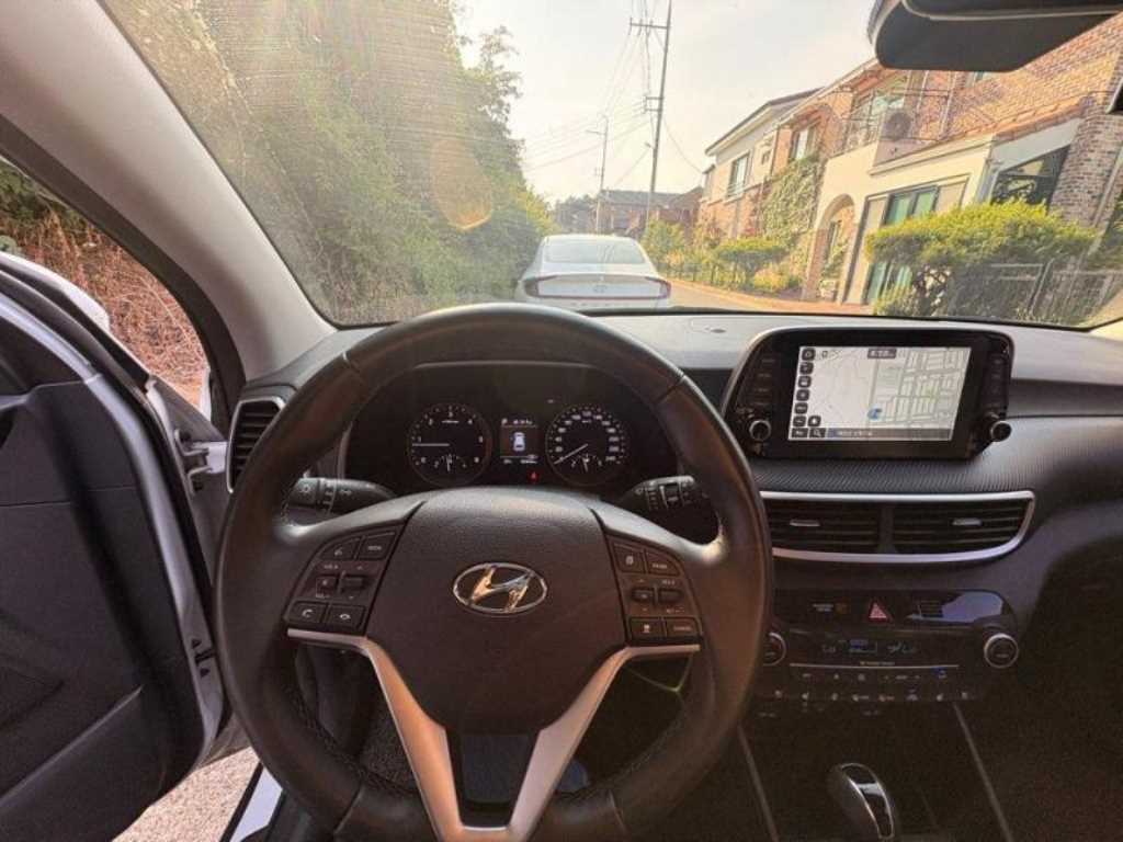 HYUNDAI Tucson - Vista 9