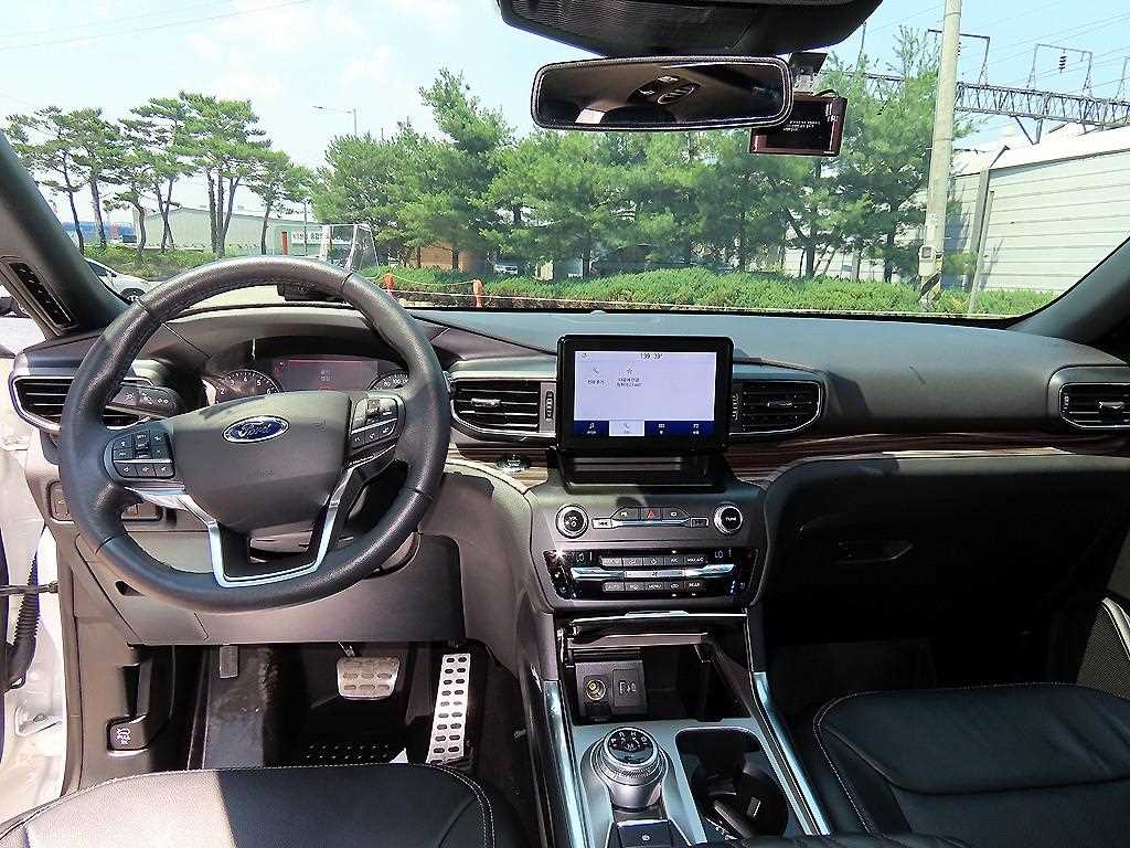 Ford Explorer - Vista 9