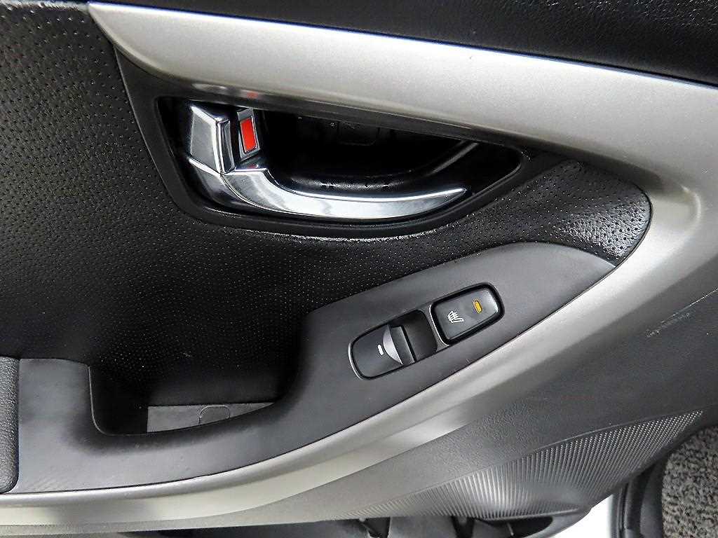 HYUNDAI Avante 2011 - Importación desde Corea - HF Imports Iquique - Foto 14