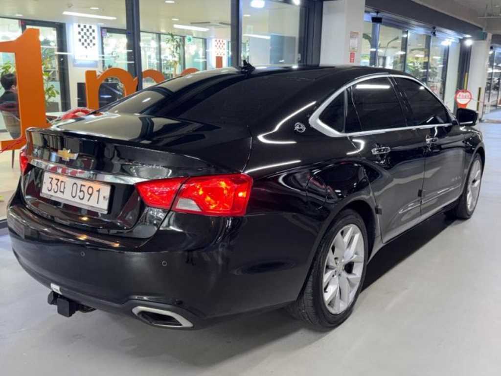 Chevrolet Impala - Vista 6