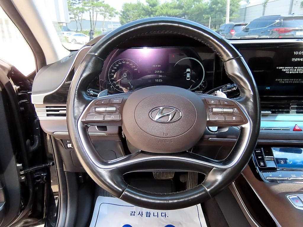 HYUNDAI Grandeur - Vista 10