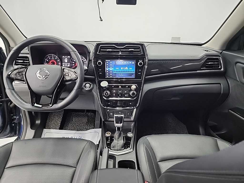 Ssangyong Tivoli - Vista 10