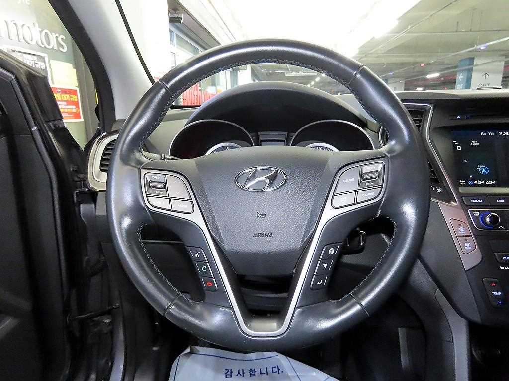 HYUNDAI Santa Fe - Vista 10
