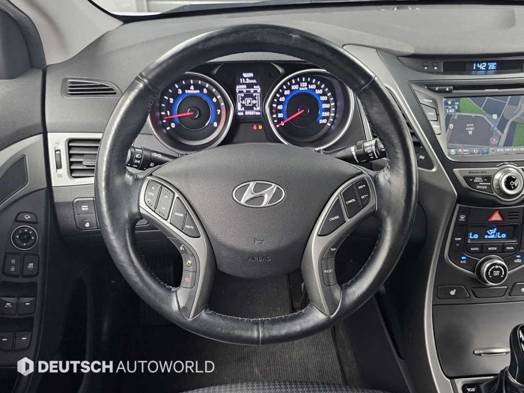 HYUNDAI Avante 2013 Blanco - Importación desde Corea - HF Imports Iquique - Foto 15