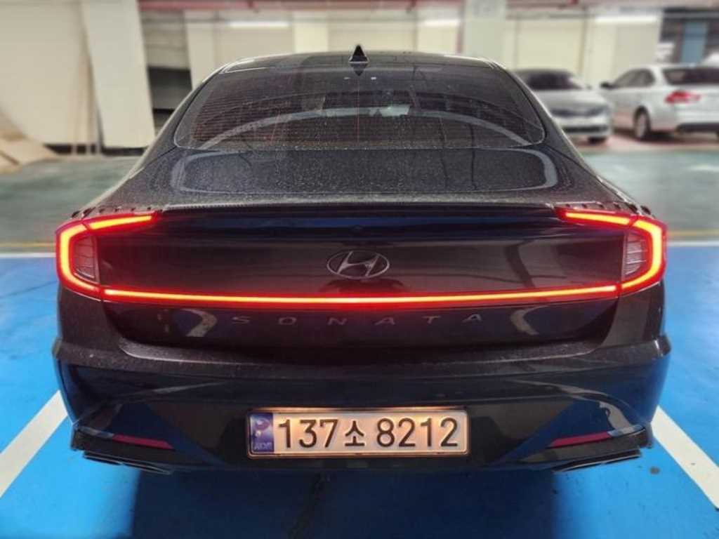HYUNDAI Sonata - Vista 2