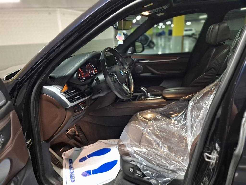 BMW X5 - Vista 9