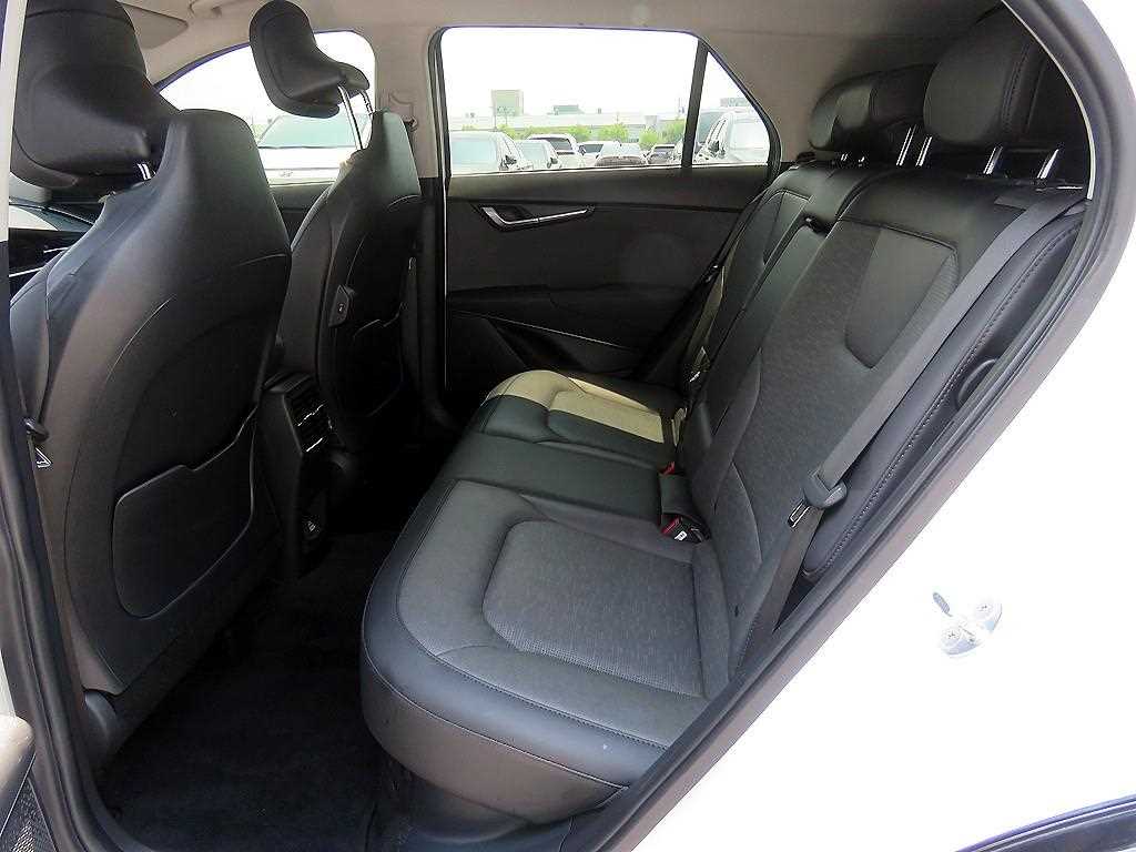 KIA Niro - Vista 10