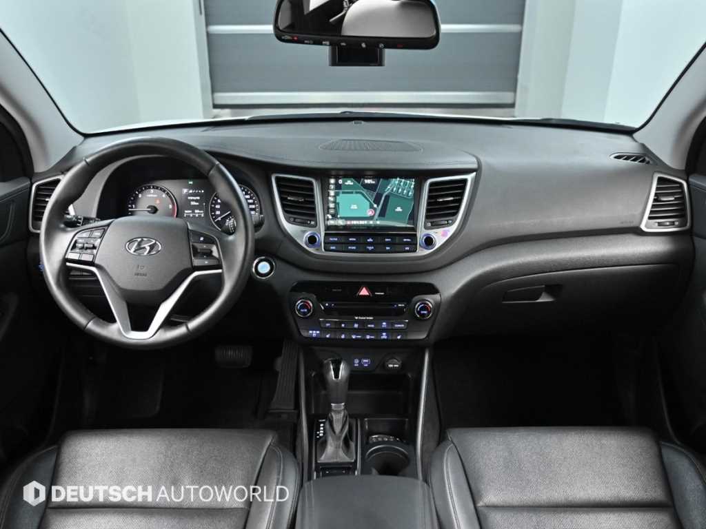HYUNDAI Tucson - Vista 9