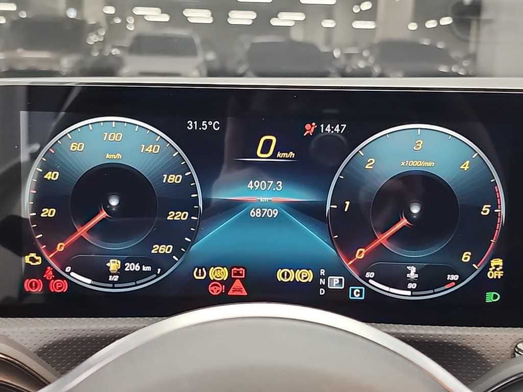 Mercedes Benz A Class - Vista 8