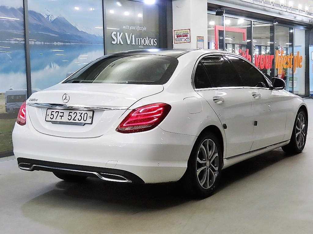 Mercedes Benz C Class - Vista 6