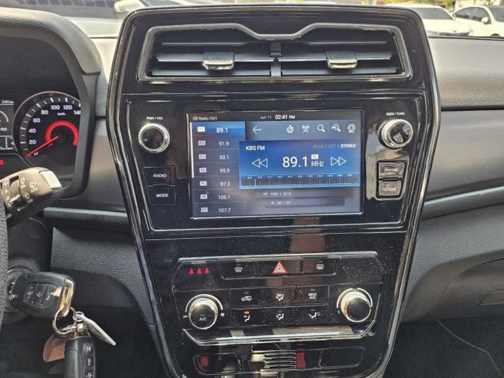Ssangyong Tivoli 2022 the color of pearl - Importación desde Corea - HF Imports Iquique - Foto 15