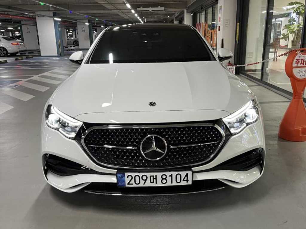 Mercedes Benz E class - Vista 2