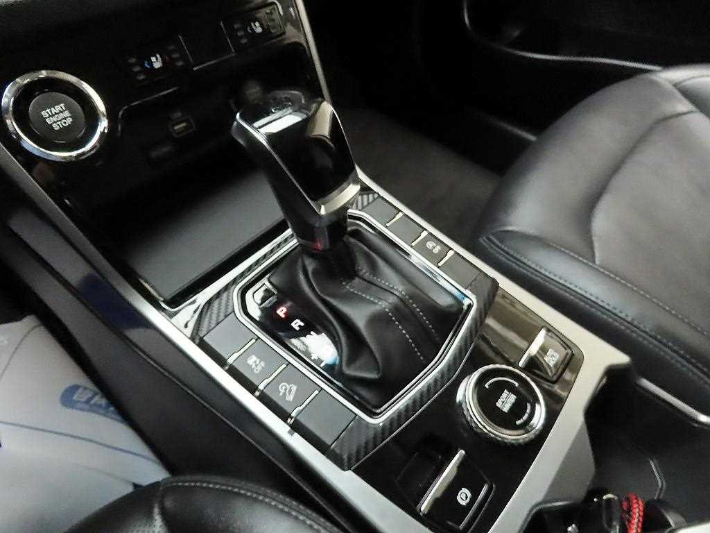 Ssangyong Korando - Vista 12