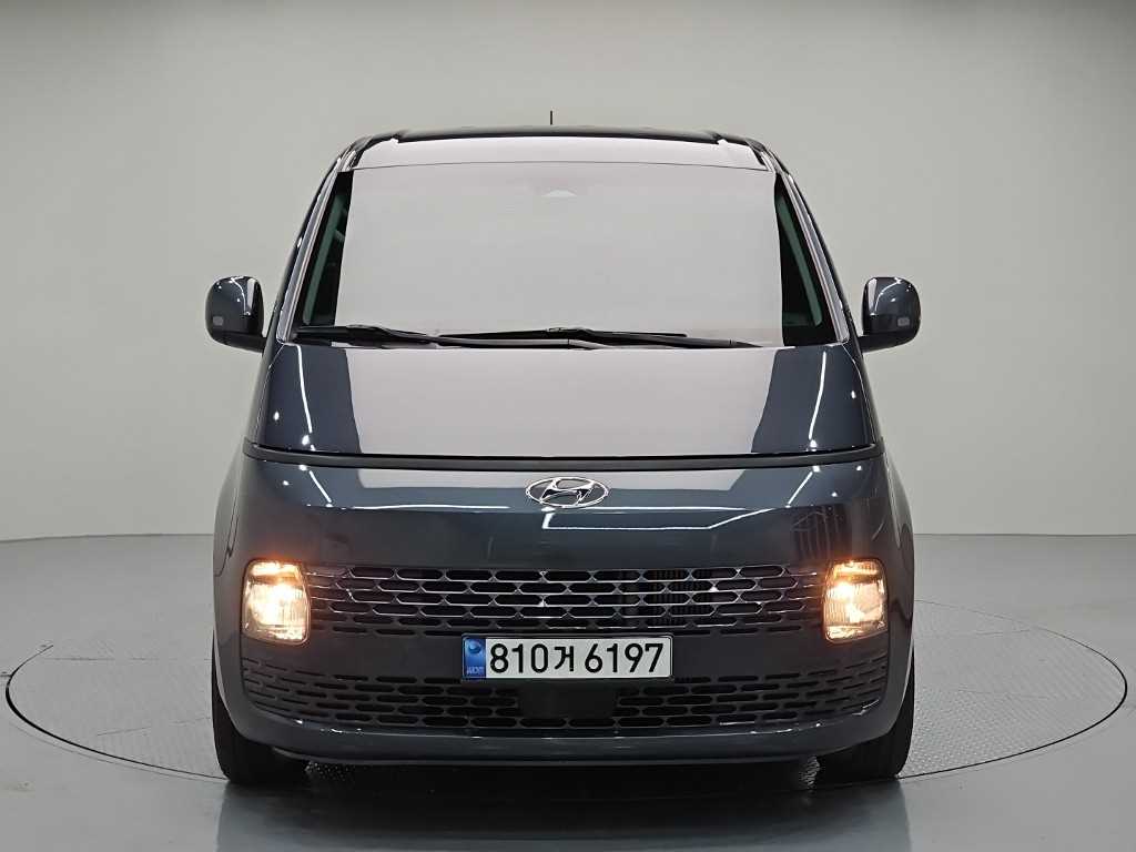 HYUNDAI Staria - Vista 2