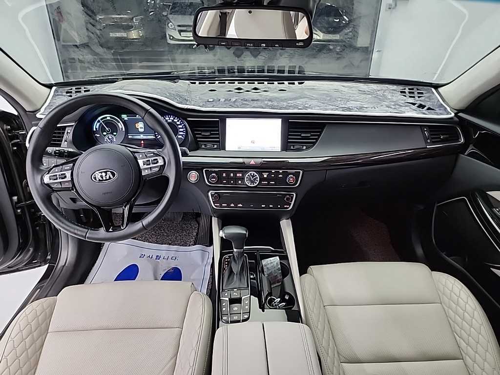 KIA K7 - Vista 10