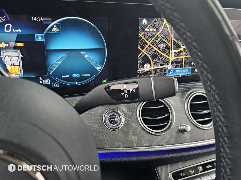 Mercedes Benz E class - Vista 11