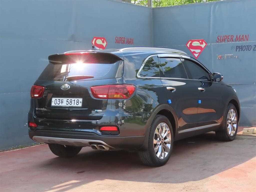 KIA Sorento - Vista 3