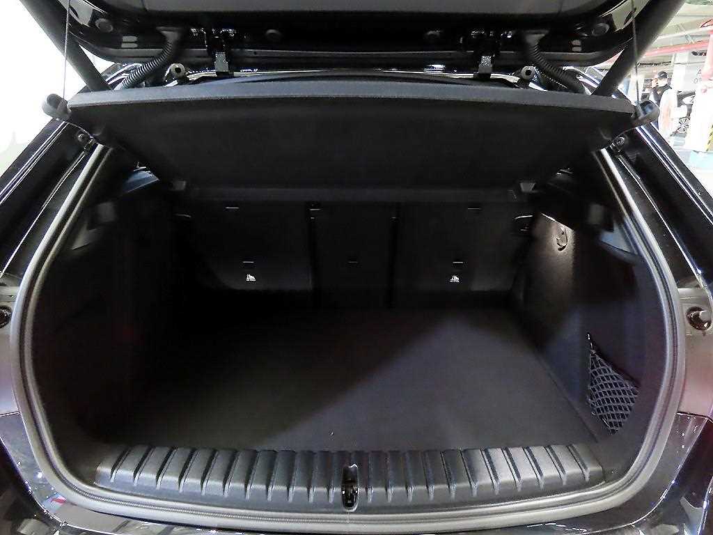 BMW 1 series 2023 Negro - Importación desde Corea - HF Imports Iquique - Foto 18