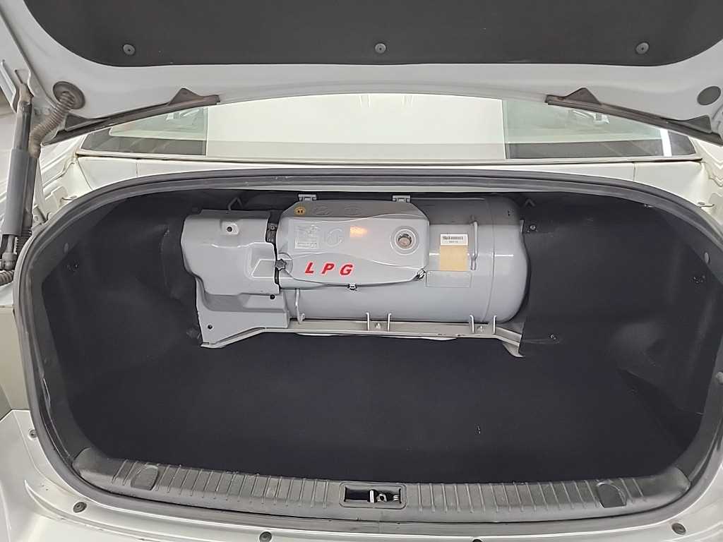 HYUNDAI Sonata 2008 Plateado - Importación desde Corea - HF Imports Iquique - Foto 18