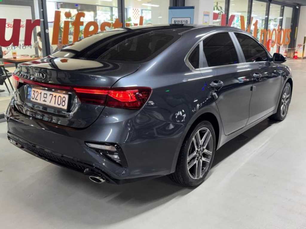 KIA K3 - Vista 6