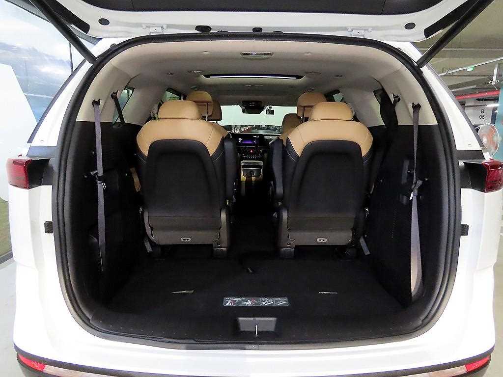 KIA Carnival 2022 the color of pearl - Importación desde Corea - HF Imports Iquique - Foto 19