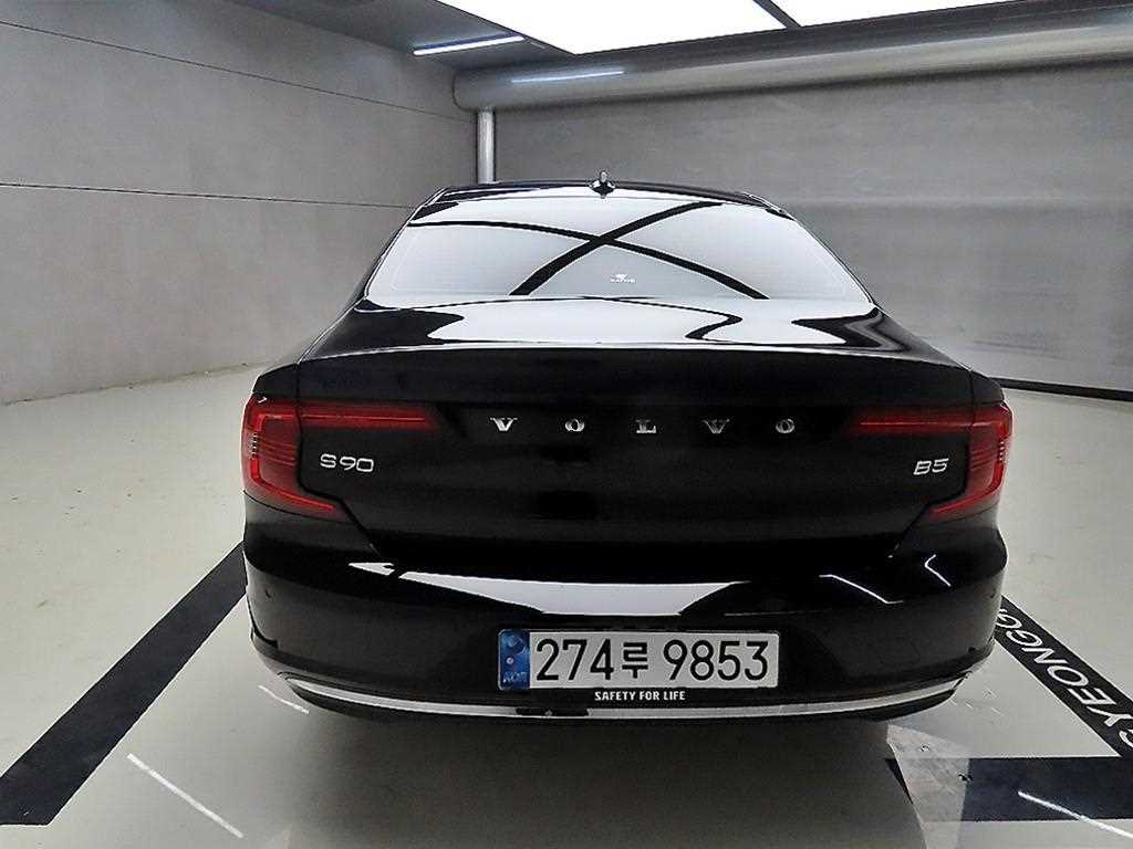 Volvo S90 - Vista 3
