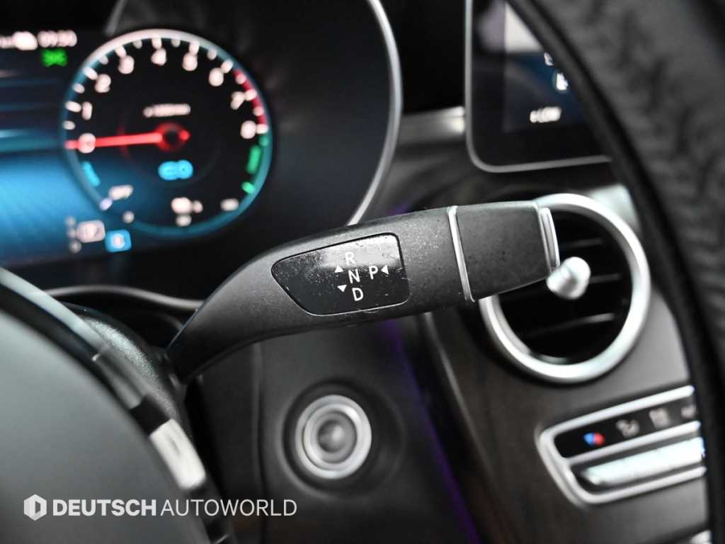 Mercedes Benz GLC Class - Vista 11
