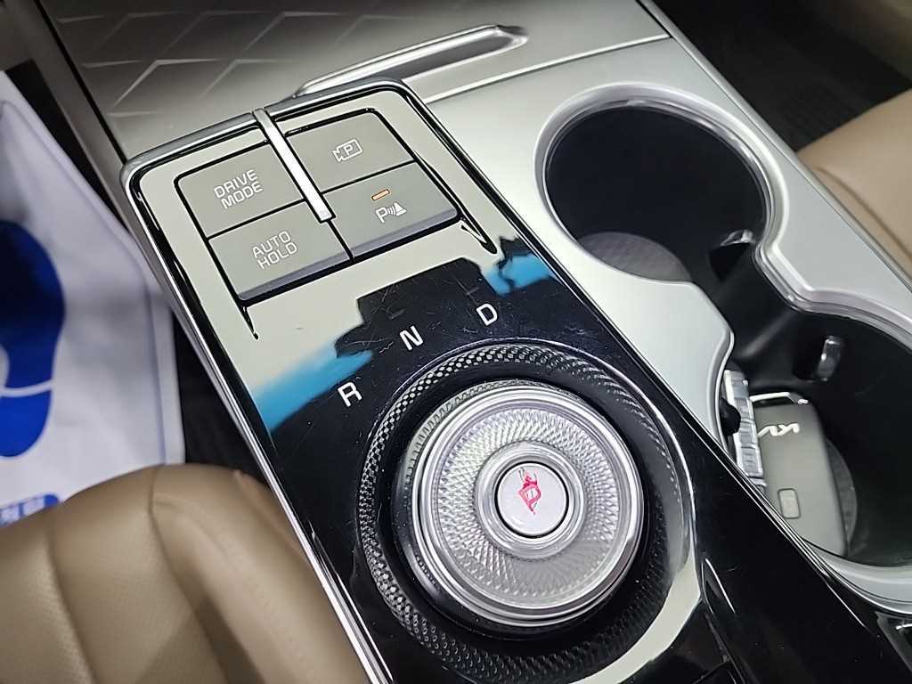 KIA K8 - Vista 10