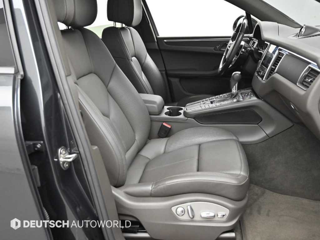Porsche Macan - Vista 12