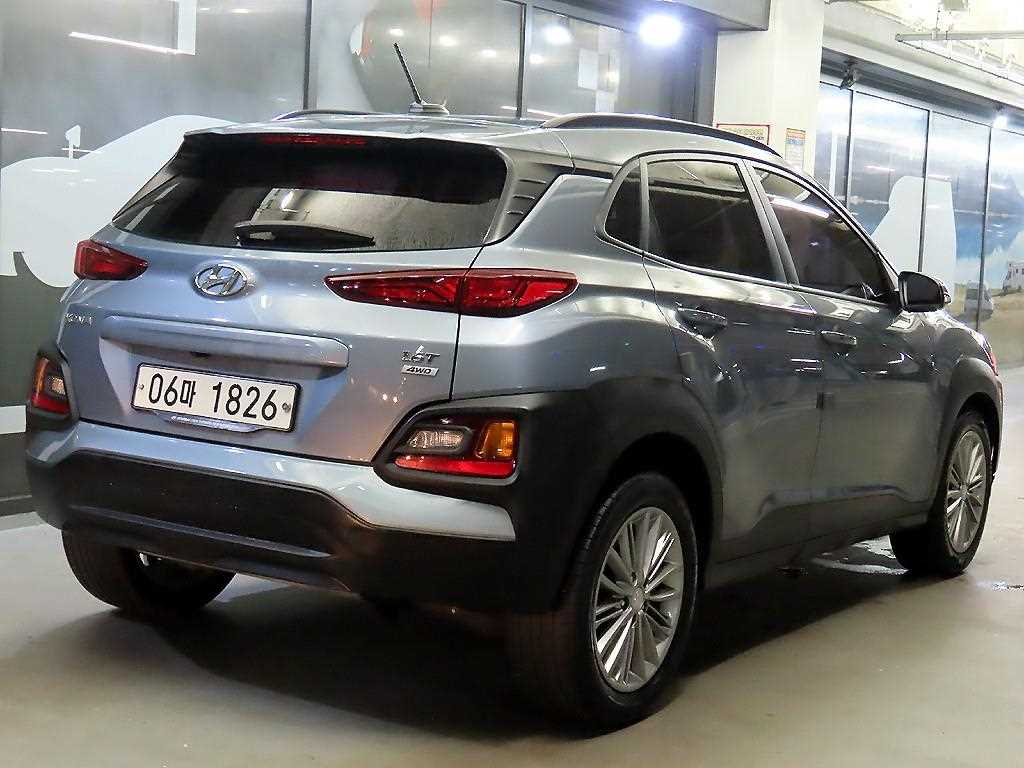 HYUNDAI Kona - Vista 6