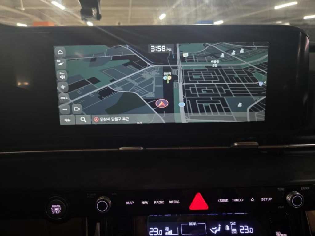 KIA Carnival - Vista 11