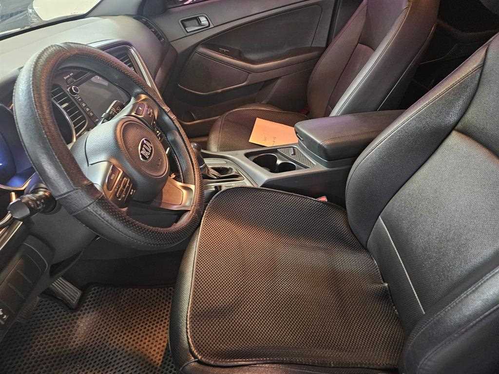 KIA K5 - Vista 11